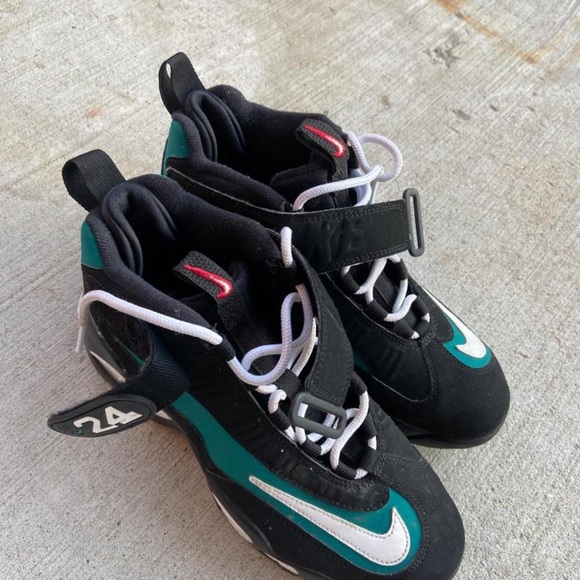 Air Griffey Max 1 sneakers - Picture 2 of 3